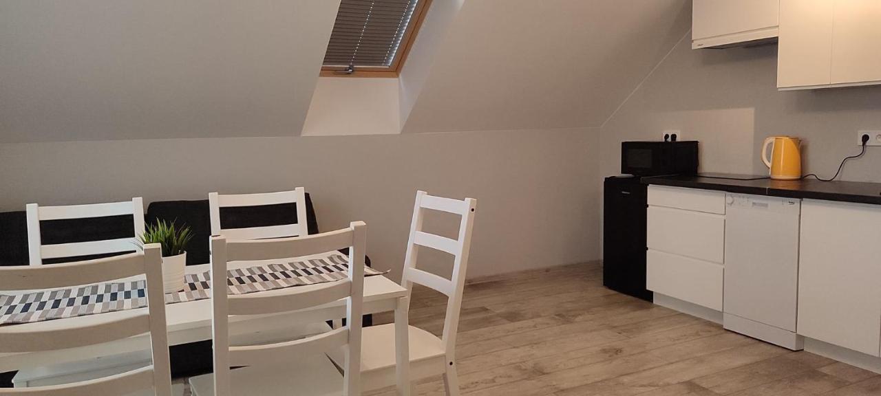 Apartamenty Wilga Spokojne Miejsce Z Calorocznym Jacuzzi I Letnim Basenem Exterior foto