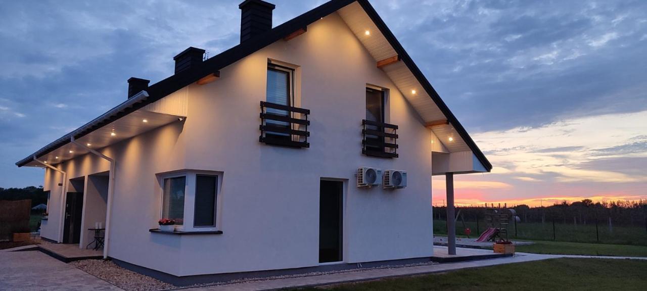 Apartamenty Wilga Spokojne Miejsce Z Calorocznym Jacuzzi I Letnim Basenem Exterior foto
